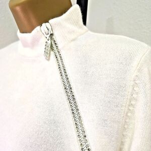 Vtg Asymmetric Rhinestone Zip Sweater Womens Medium Minimalist Cream Old Money
